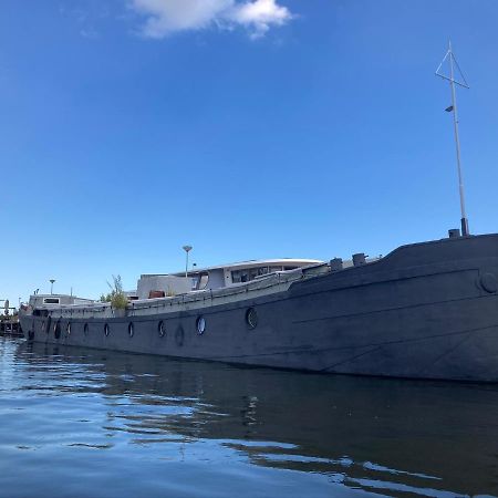 Eco Houseboat Otel Amsterdam Dış mekan fotoğraf